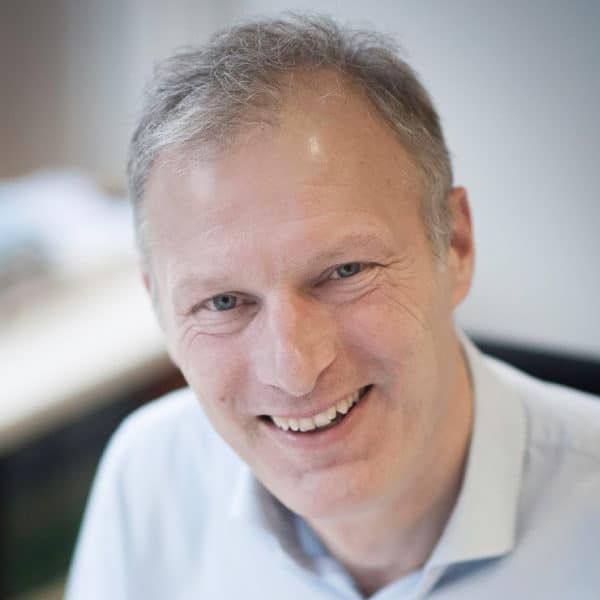 Een portretfoto van bouwrecht advocaat Gerjan Lantink.